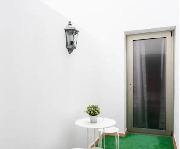 Apartment Rolycar 104 *