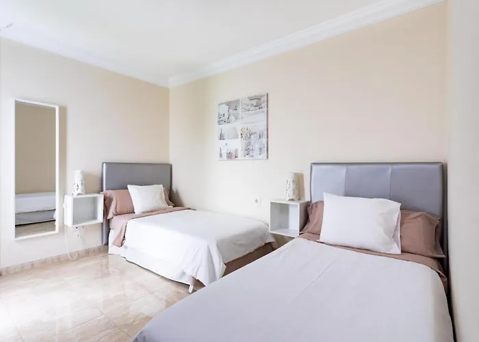 Apartment Rolycar 104 *