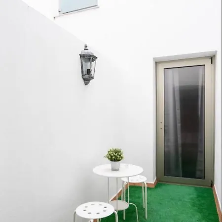 Apartment Rolycar 104 *