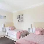 Apartment Rolycar 104 *
